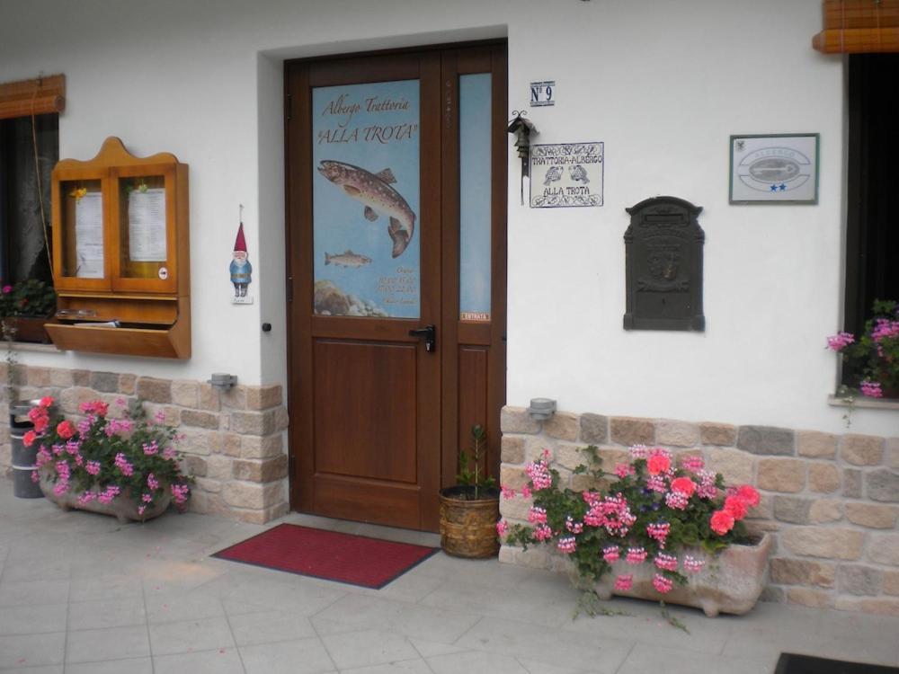 Albergo Alla Trota Pulfero Exteriér fotografie